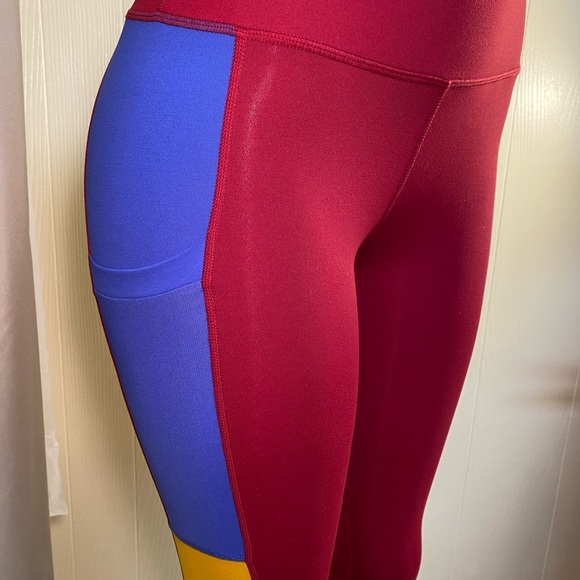Power Hold Fabletics Red Blue Yellow High Rise Ex Small Athletic Leggings NWOT - Picture 4 of 14